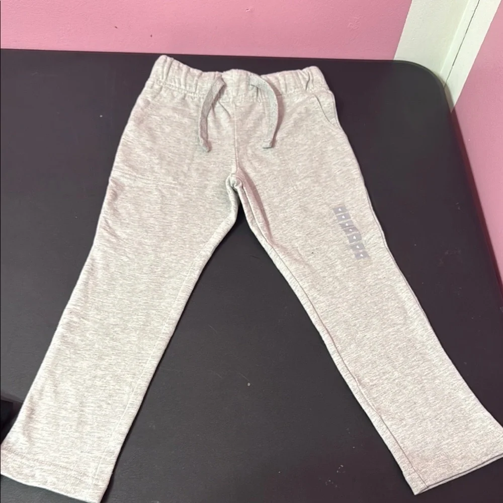 OshKosh B'gosh Gray Joggers girl 4